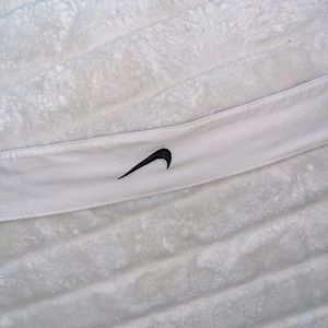 white nike wrap headband